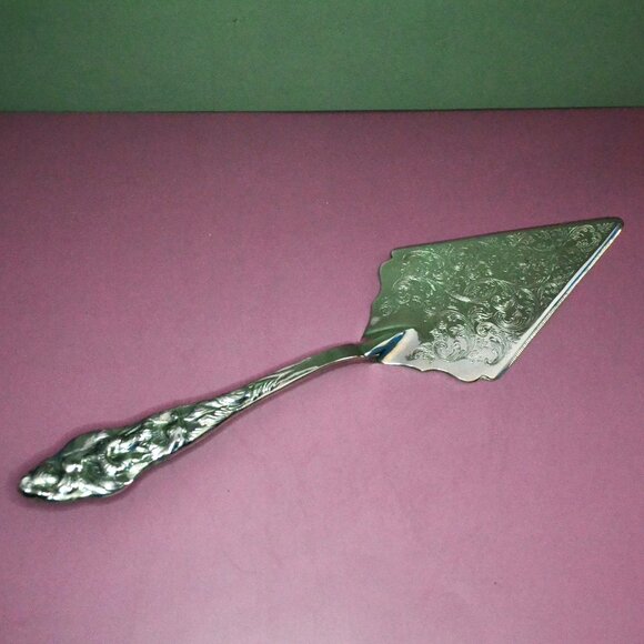 Vintage Raimond Cake/Pie Server Silverplate Decorative Dining Special Occassions - Picture 2 of 6